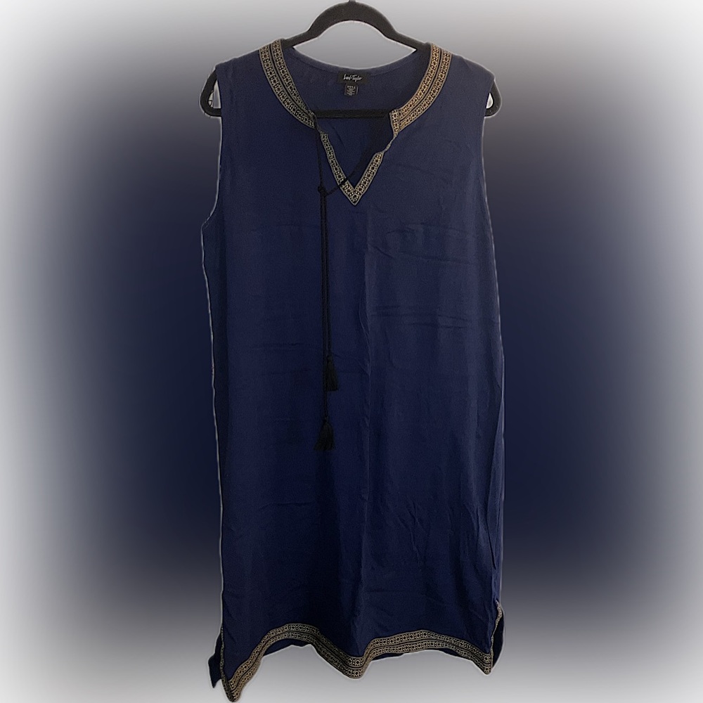 Navy sleeveless dress
